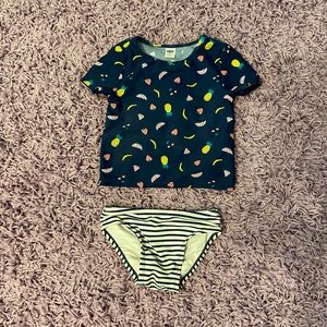 Old Navy Rashguard bathing suit